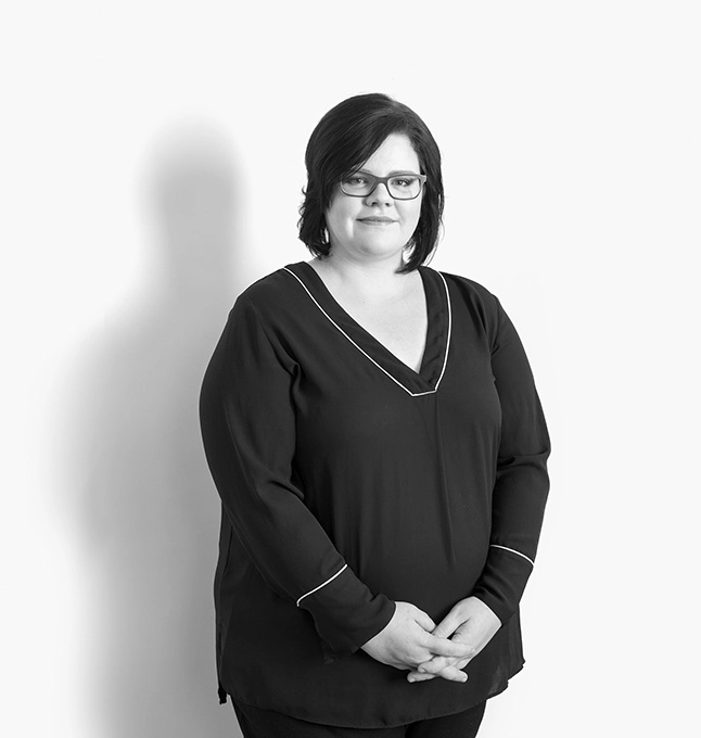 Ina Schönfelder, Verwaltung